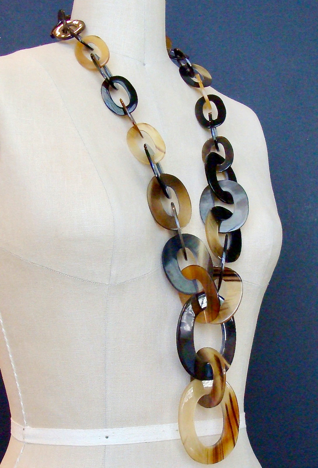 Horn Schmuck - Kette Halskette Handgefertigt in Vietnam von vinahorncraft