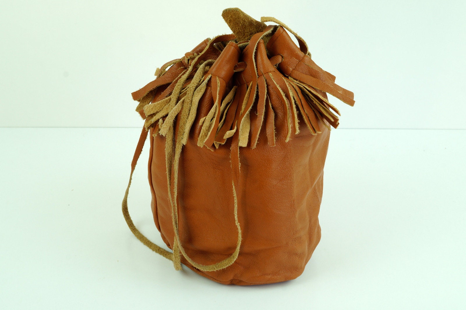 Vintage Echtleder Bucket Bag Handgemachte Leder Schultertasche Ledertasche Verstellbare Riementasche Braune Ledertasche von vintagdesign