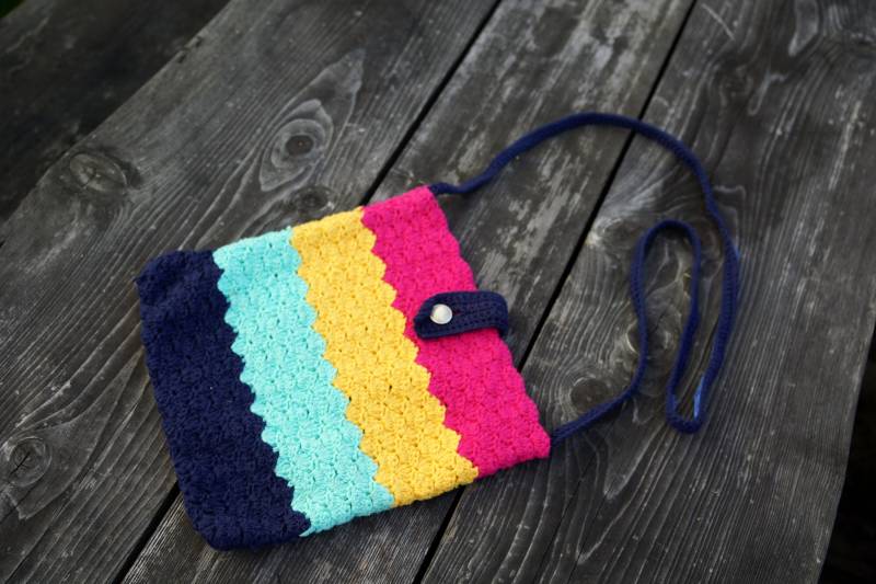 Vintage Gehäkelte Schultertasche. Boho Tasche. Handgemachte Gefütterte Tasche Patchworktasche. Bunte Sommertasche. Festivalkleidung. Markttasche von vintagdesign