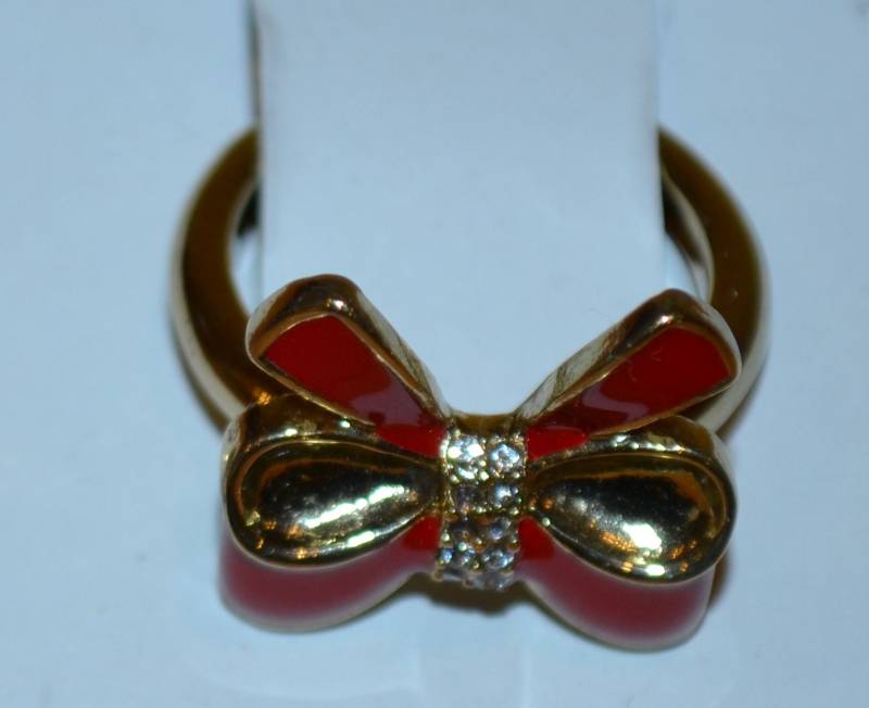 Schöner 50Er Jahre Ring Schleife Modeschmuck Retro Bow Rot Red Mid Century Second Hand Wear von vintageBagsAndCo