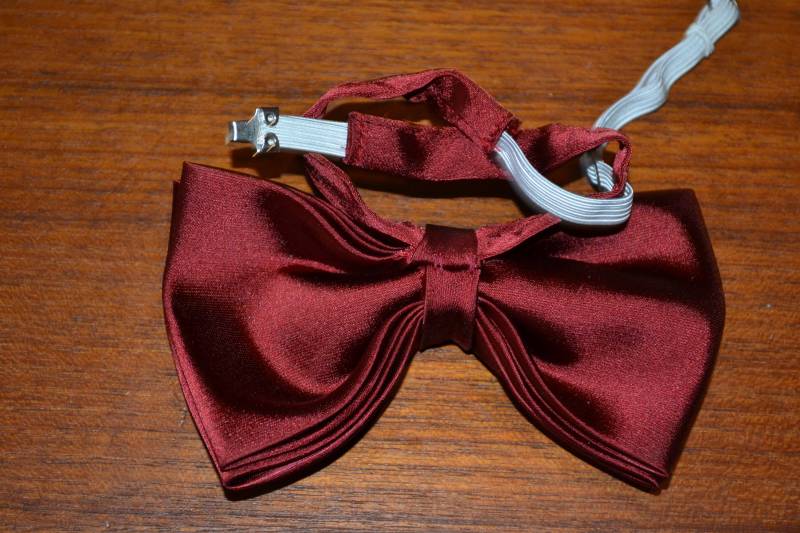 True Vintage 70'er Jahre Kravatte /Fliege Breit von vintageBagsAndCo