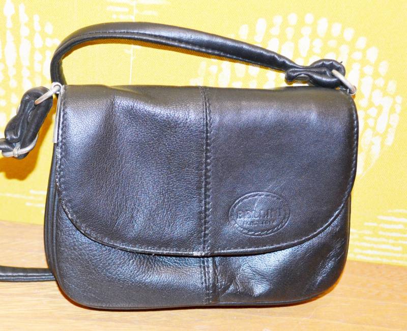 True Vintage 70Er Jahre Große Handtasche Schwarz Retro Mid Century Clothing von vintageBagsAndCo