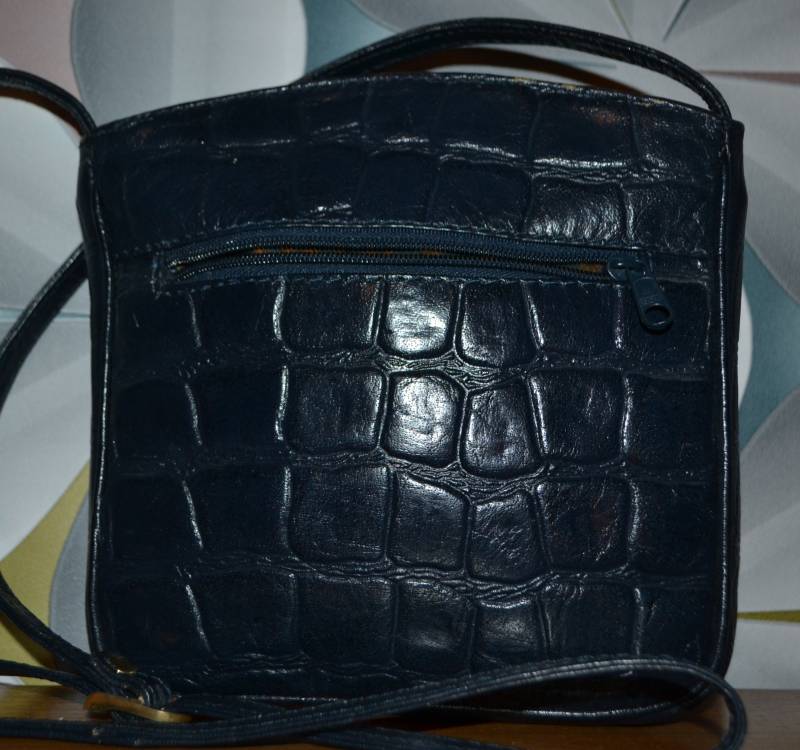 True Vintage Handtasche 80Er J. Krokooptik Navy von vintageBagsAndCo