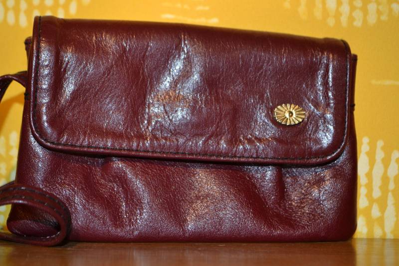 True Vintage Handtasche Bordeaux Rot 70Er Minibag Jahre Retro Mid Century Used Clothing von vintageBagsAndCo