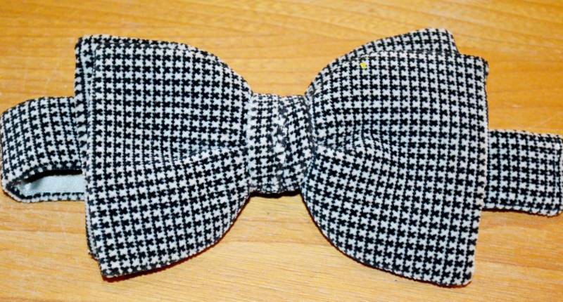 True Vintage Kravatte/Fliege Grau Samt Breit 70Er Retro Clothing Second Hand Wear Hipster Gentleman von vintageBagsAndCo