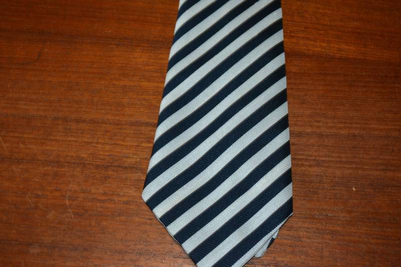 True Vintage Kravatte/Schlips Streifen Blau /Weiß Muster Breit 70Er Retro Clothing von vintageBagsAndCo