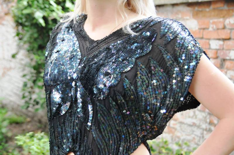 Vintage Achtziger Schwarzes Top Mit Pailletten-Butterfly Vintage Achtziger Schwarzes Top Mit Pailletten-Butterfly von vintageandfriends