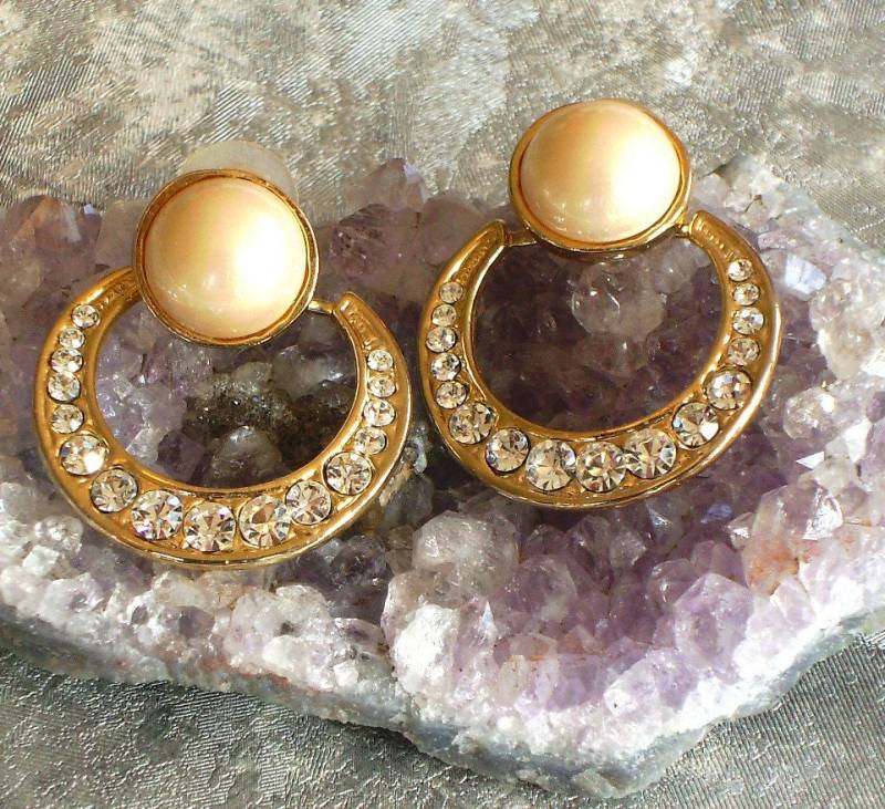 Vintage Faux Perlen Und Diamanten Schleifen Ohrringe von vintagedazzle