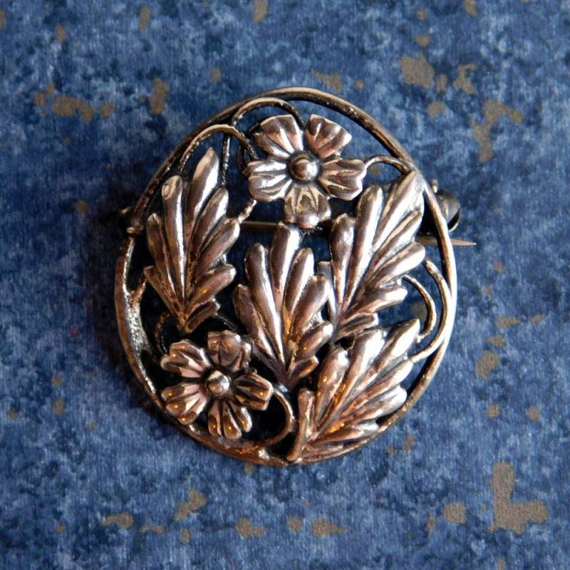 Vintage Sterling Silber 1940Er Jahre Blütenbrosche - Rund, Dreidimensionale Durchbrochene Pin Blumen, Blätter Markierte Mitte Des Jahrhunderts Stil von vintagedazzle