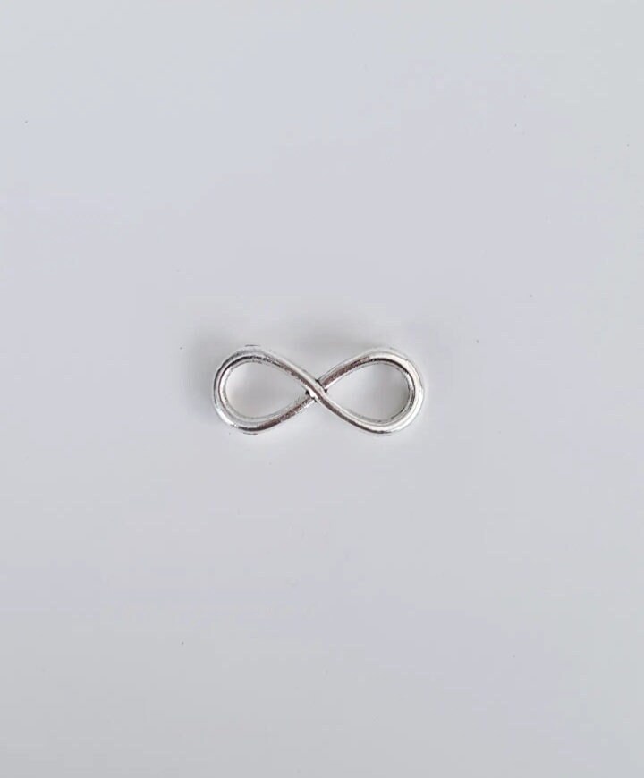 B08 Anhänger | Unendlich Liebe Silber Schlüsselanhänger B08 Anhänger | Unendlich Liebe Silber Schlüsselanhänger von vintagedejoli