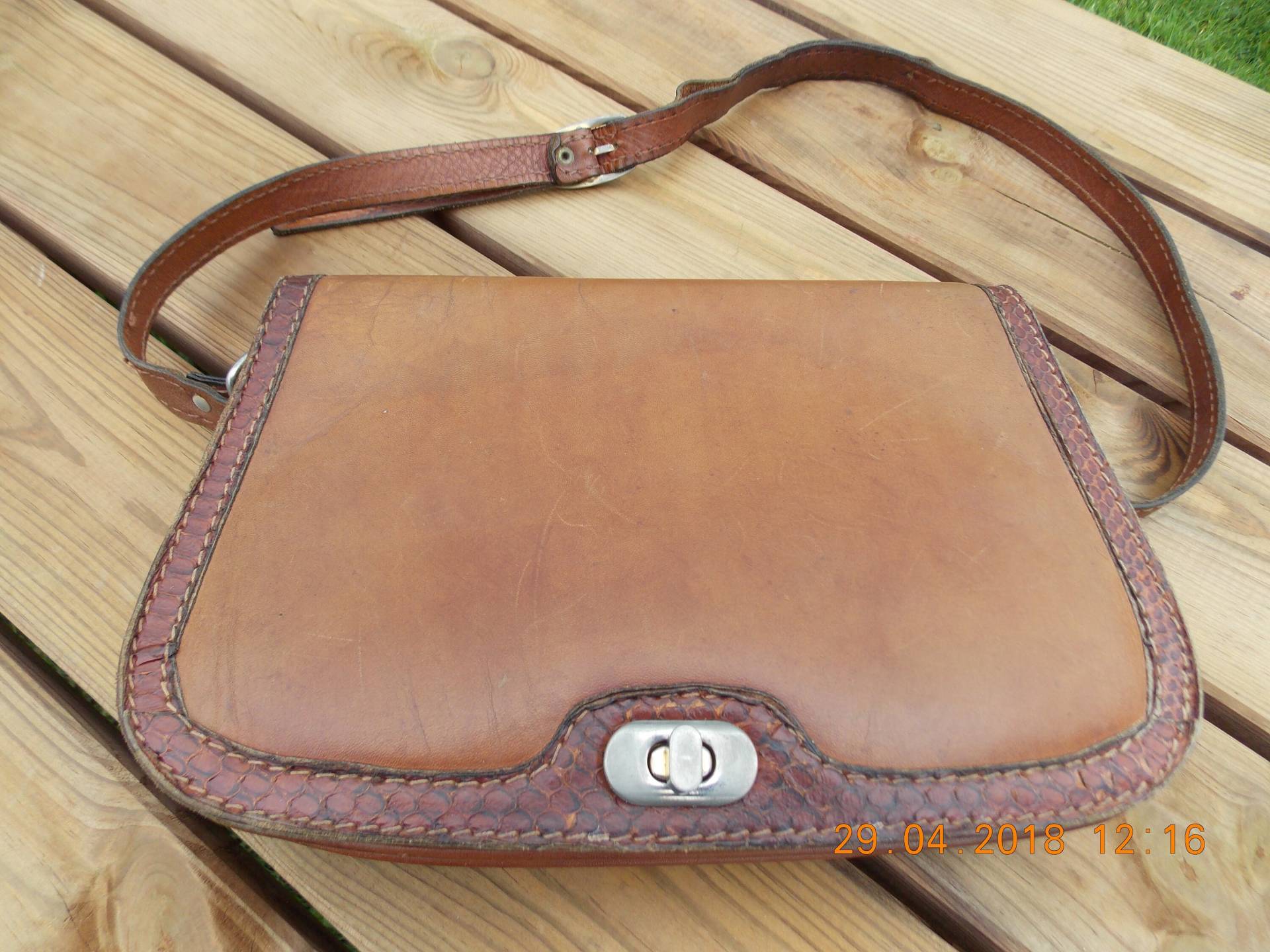 Atemberaubende Französisch Leder 1970 Vintage Tasche Schulter Handtasche Atemberaubende Französisch Leder 1970 Vintage Tasche Schulter Handtasche von vintagefrenchfabrics