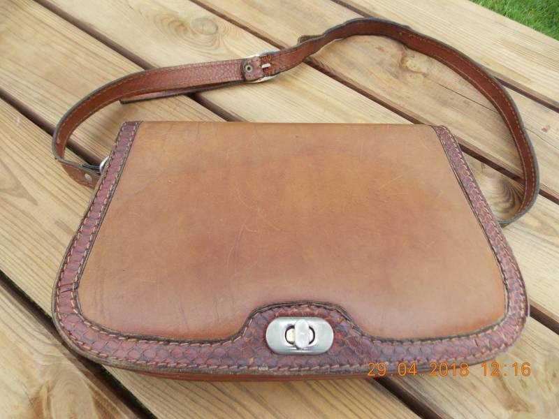 Atemberaubende Französisch Leder 1970 Vintage Tasche Schulter Handtasche Atemberaubende Französisch Leder 1970 Vintage Tasche Schulter Handtasche von vintagefrenchfabrics