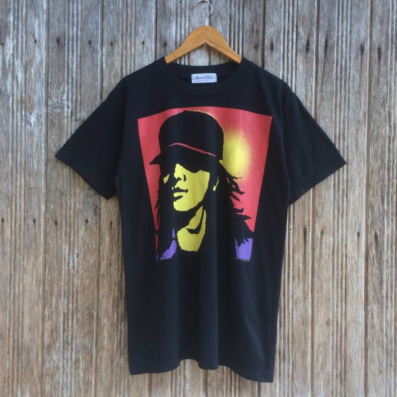 Selten Shogo Hamada Pop Sänger Japan On The Road Arena Tour T-Shirt Unisex Mittlerer Größe von vintagegallaggers