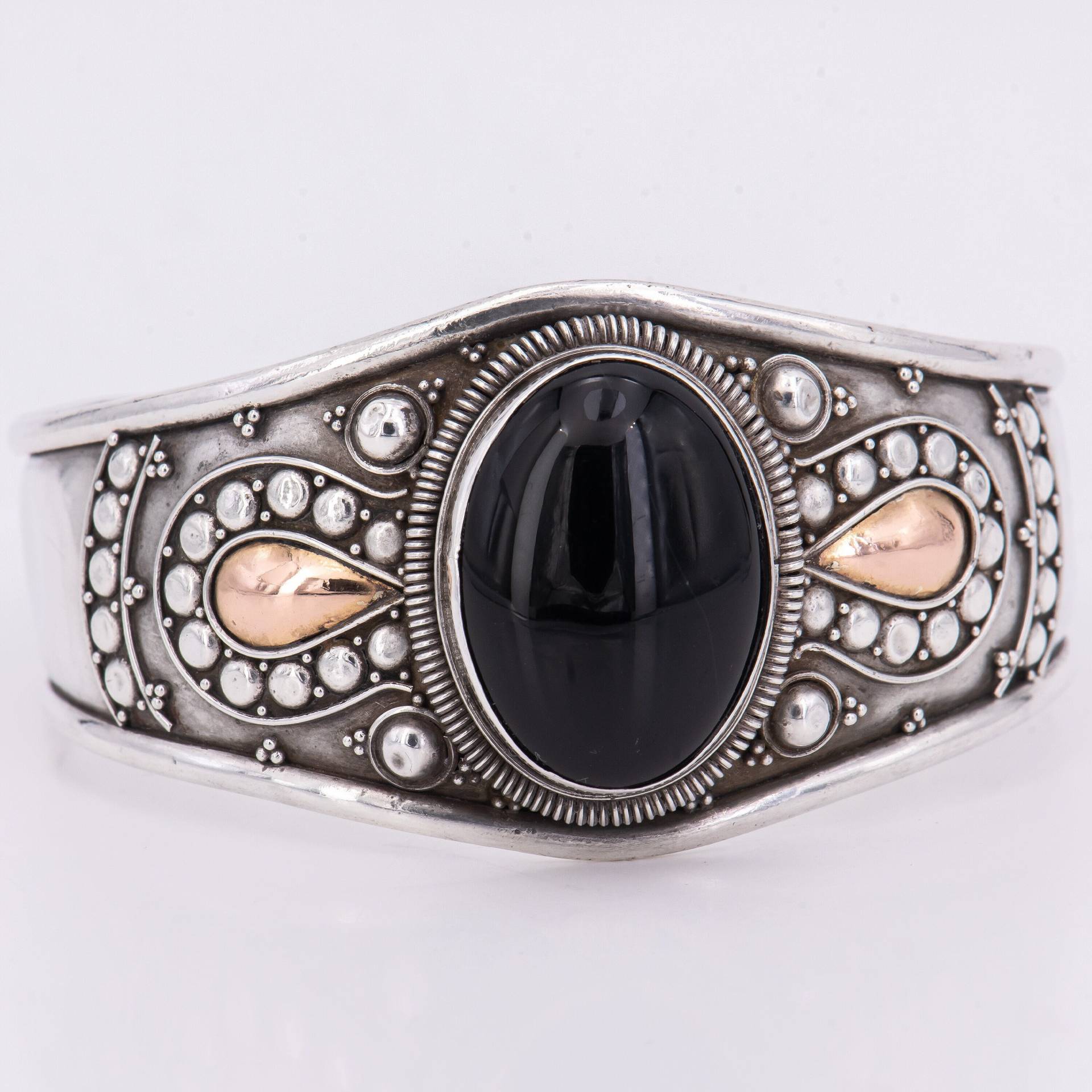 17, 5 cm - Extravaganter True Vintage Sterlingsilber 925 Armreif Mit Großem Schwarzen Onyx & Vergoldeten Elementen Um 1980 von vintagejuwelier