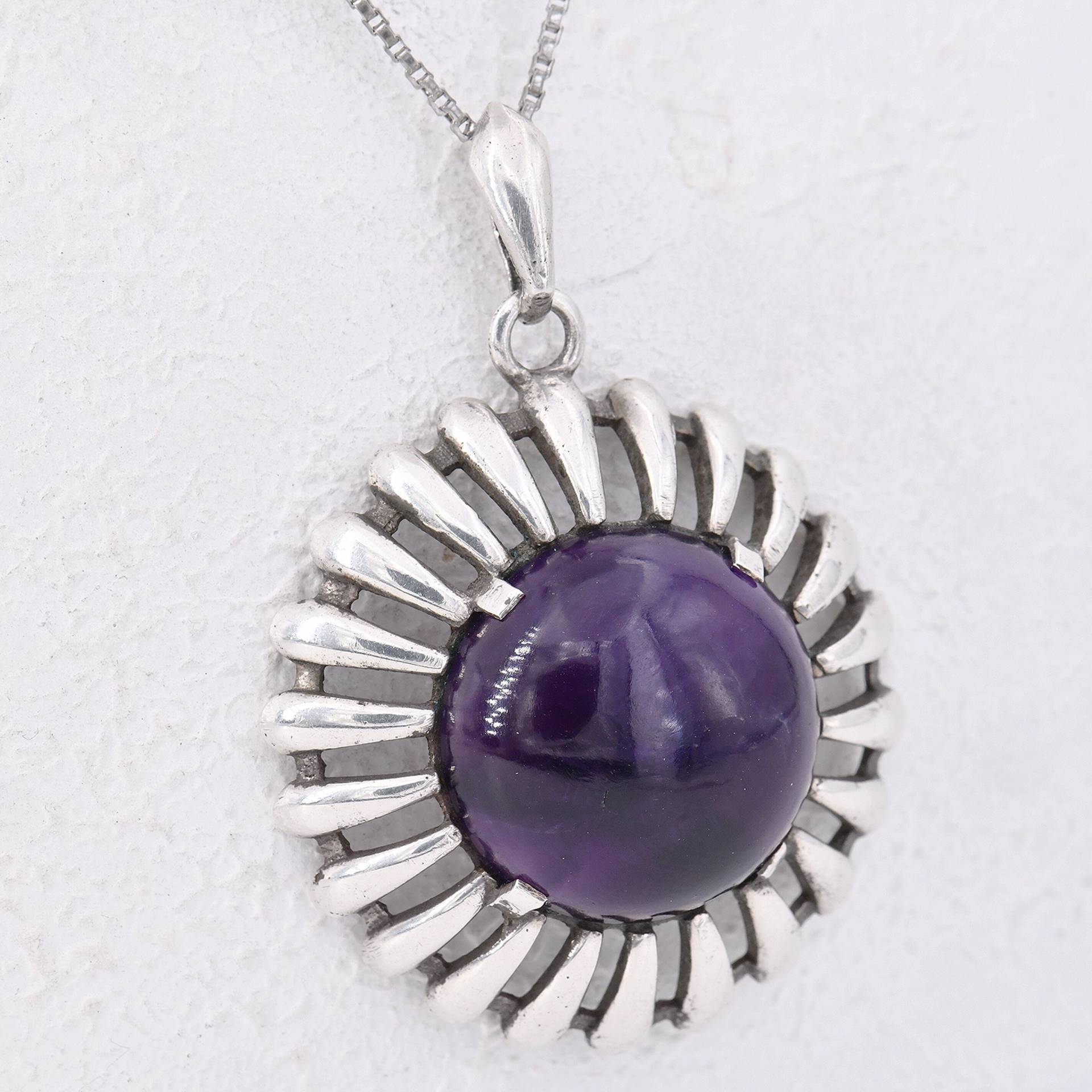 4, 9 cm - Großer Xl Vintage Anhänger Für Halsketten in Silber 935 Mit Großem 2, 2 Ø Amethyst Cabochon "Sonnenblumen" Optik Um 1984, 8 von vintagejuwelier