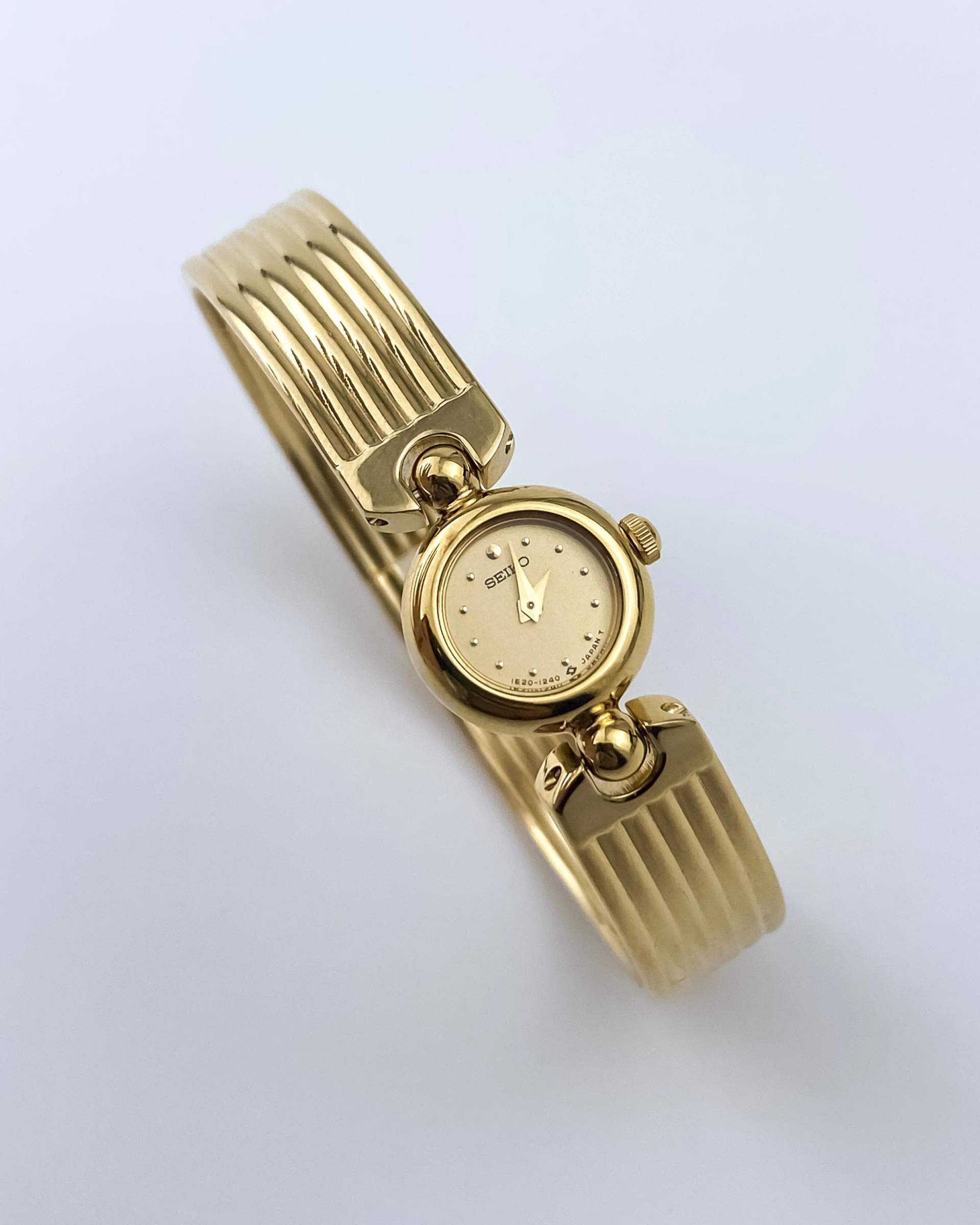 Seiko Vintage Armbanduhr Gold Mini Bangle Box & Papers Seiko Vintage Armbanduhr Gold Mini Bangle Box & Papers von VlwParis
