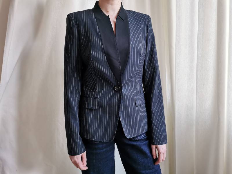 Vintage Y2K Escada Sport Wollmischung Blazer Marine-Nadelstreifen-Jacke, Größe 38 De Vintage Y2K Escada Sport Wollmischung Blazer Marine-Nadelstreifen-Jacke, Größe 38 De von vintagepavillon