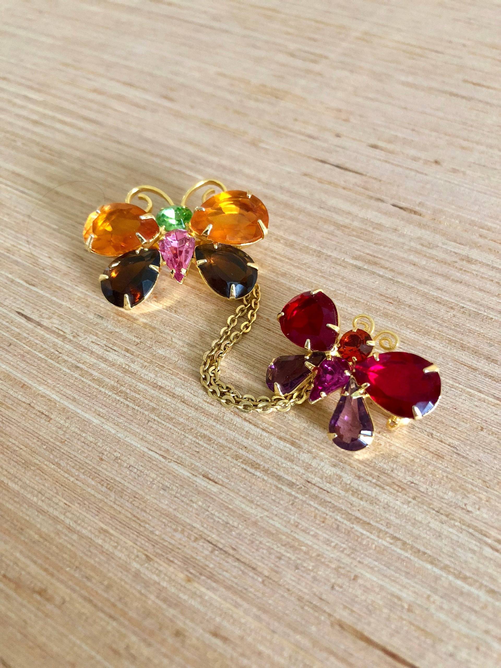 Jahrgang Joan Rivers Multi Farbe Strass Schmetterlingsbrosche Zwei Schmetterlinge Pin Mittels Kette Separate Jahrgang Joan Rivers Multi Farbe Strass Schmetterlingsbrosche Zwei Schmetterlinge Pin Mittels Kette Separate von vintagepointstore