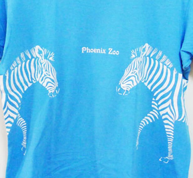 Vintage 80Er Jahre Phoenix Zoo Zebra Blau Tshirt Back To Print von vintageteesonline
