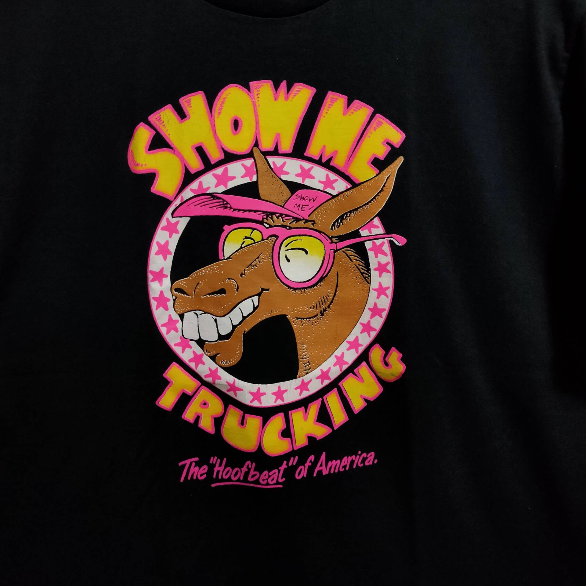 Vintage 90Er Jahre Show Me Trucking, The Hoofbeat Of America, Freight Line Schwarzes Trucking T-Shirt von vintageteesonline
