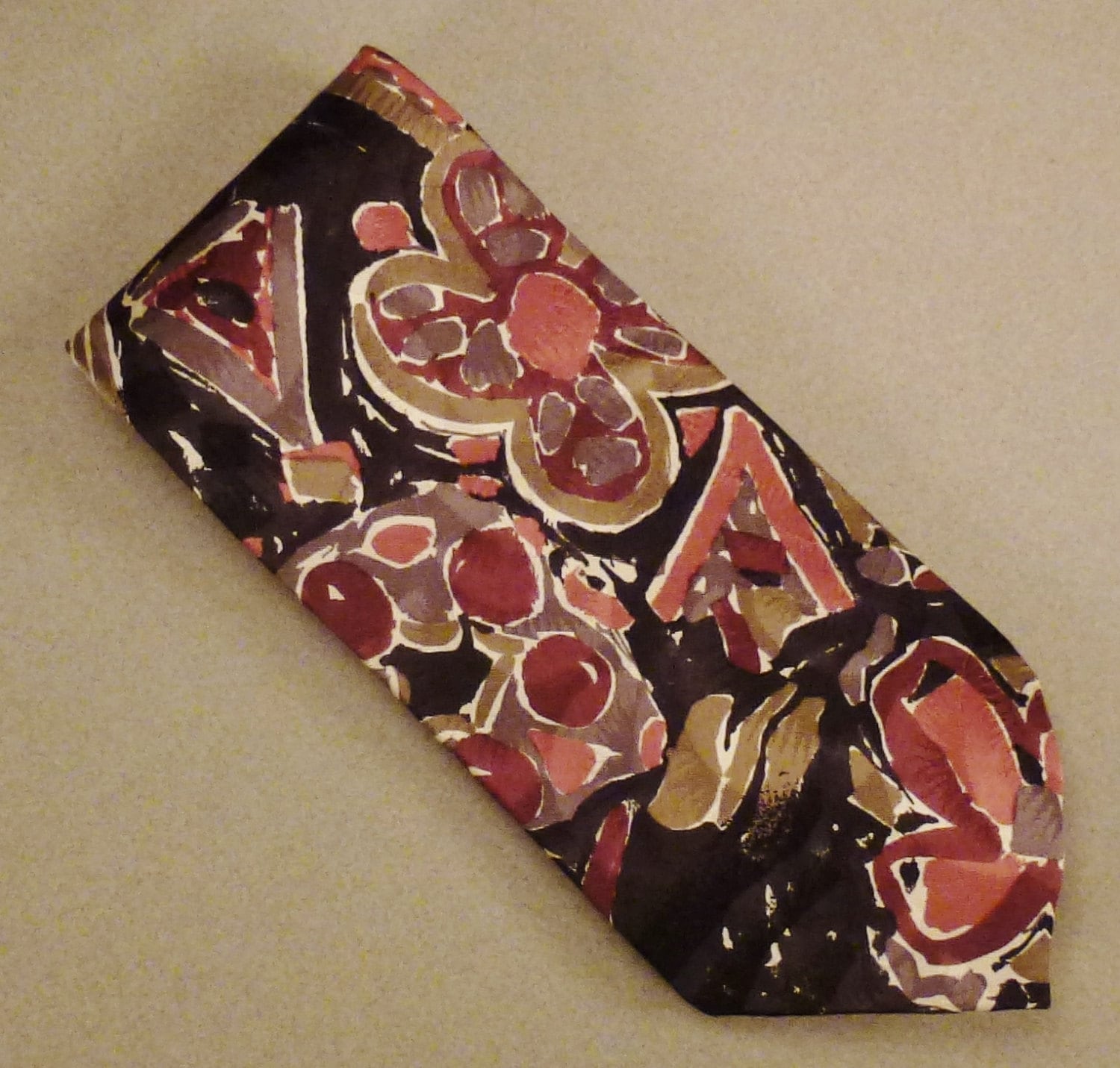 Designer Cezani Krawatte Krawatte Seide Abstrakt Blumen Schwarz Rosa Und Grün Grau 160 X 1/2 In von vintagevasso