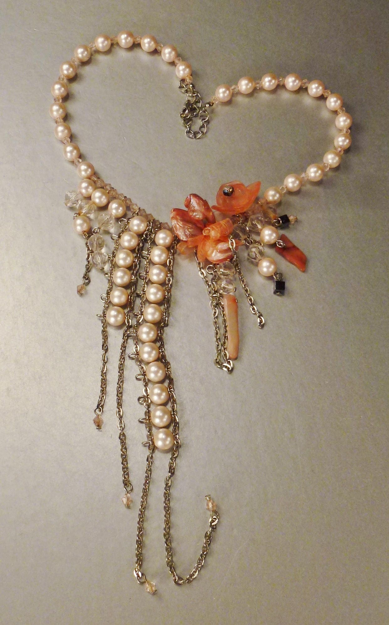 Hochzeit Halskette Kunstperlen Perlmutt Lucite Blume Achat 16 in Lang von vintagevasso