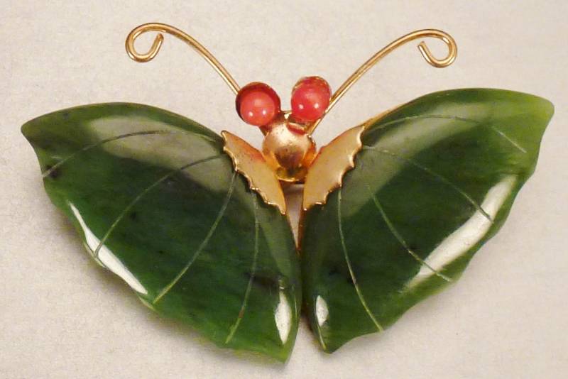 Jade Schmetterling Brosche Anhänger 1960Er Jahre Hängend Ca 2 X 1 Zoll Goldfarben Alt Lager von vintagevasso
