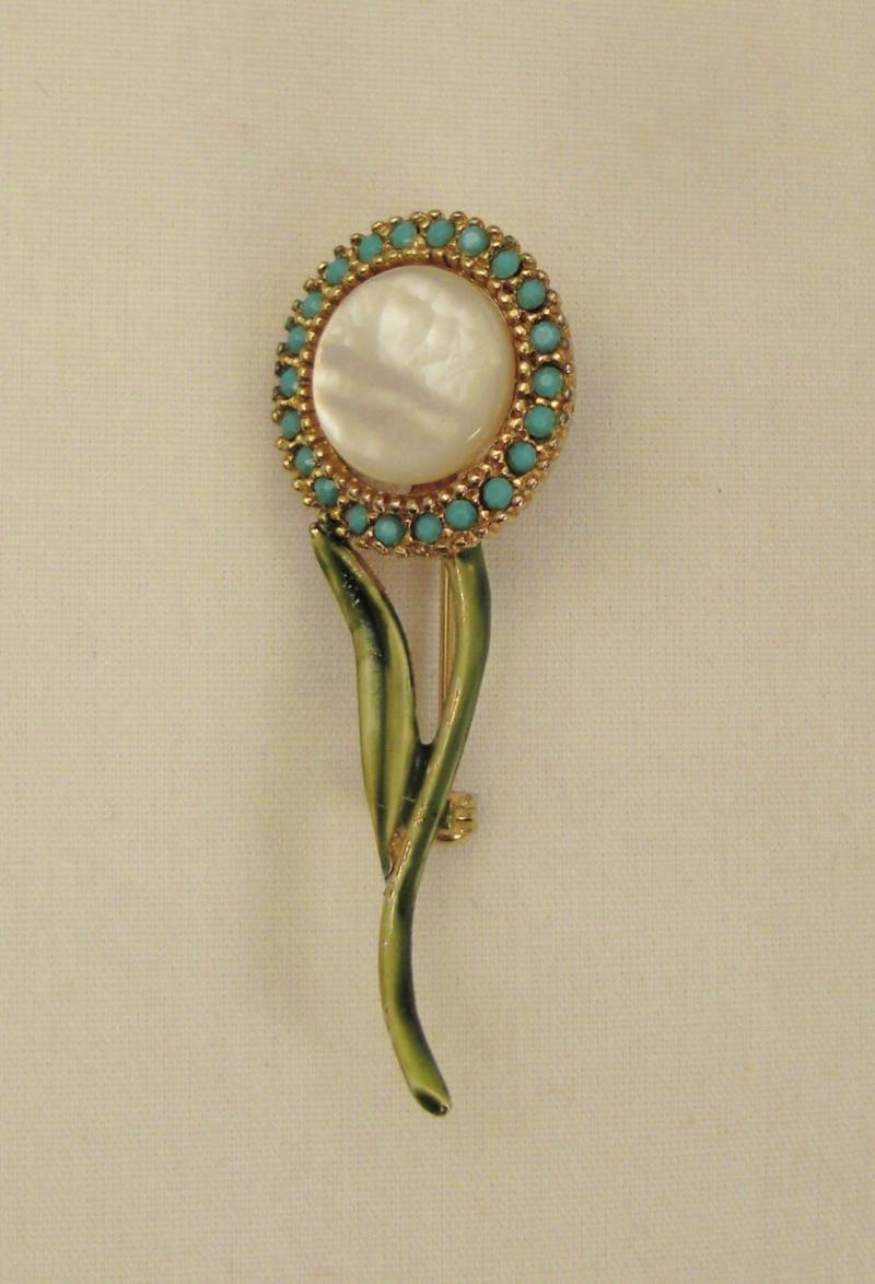 Perlmutt Brosche, Flowe Brosche, Mopp Und Blaue Steine, Ca. 2 1/8 in X 3/4 Breit von vintagevasso
