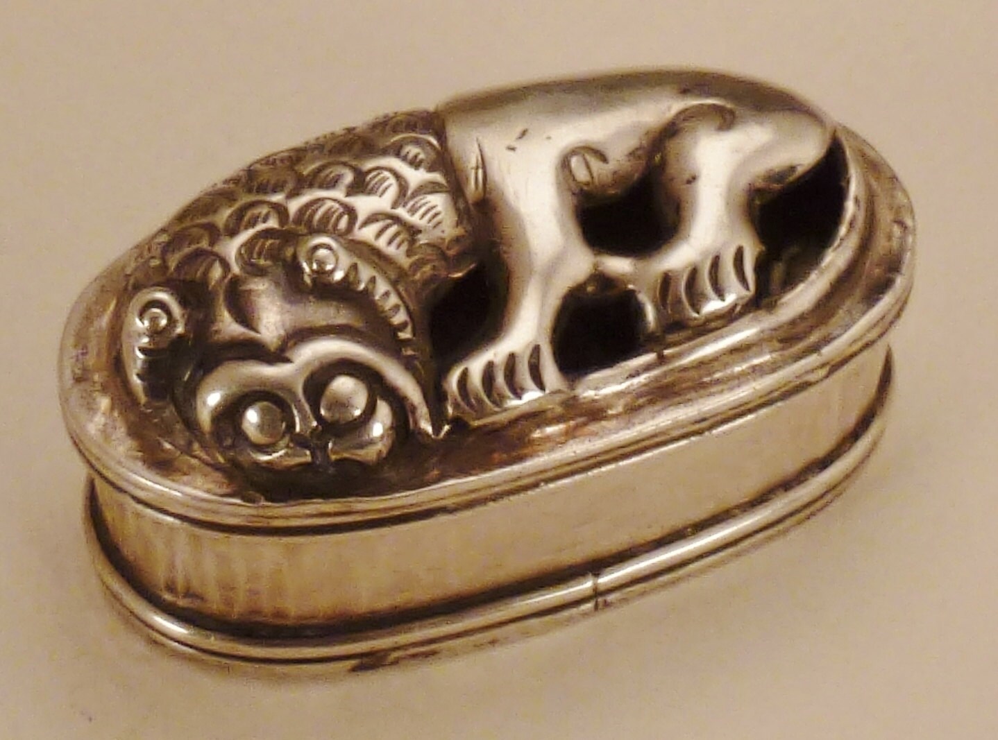 Snuff Box Büffel Deckel Silber Sterling 1900Er Jahre Art Deco Handarbeit Innenausstattung Ca 2 18x1 3/8x 7/8 Zoll von vintagevasso