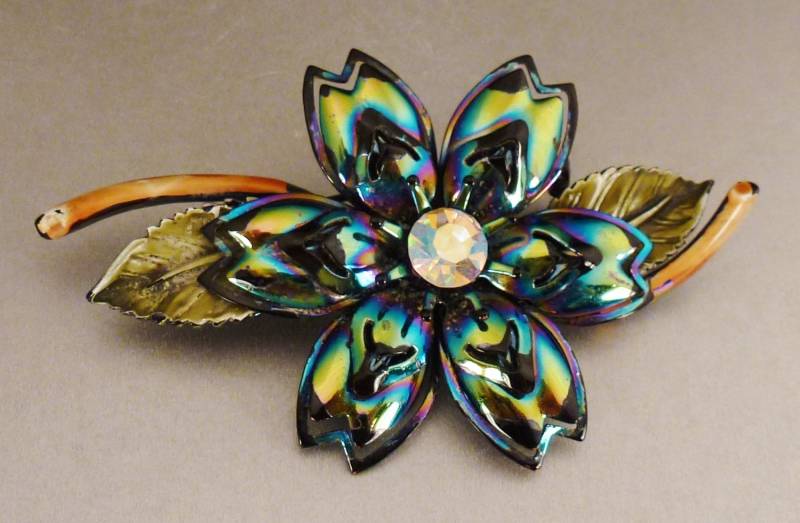 Vintage Brosche Blume Irrisierende Strasssteine Emaille Blau Und Grün 3 X 2 von vintagevasso