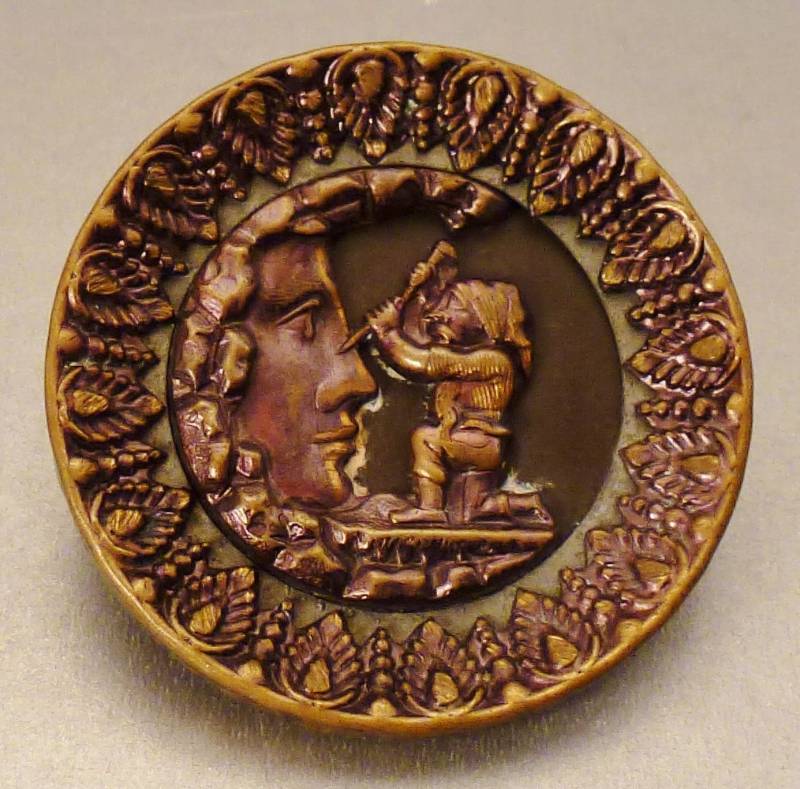 Vintage Knopf Bildhauer Gesicht Metall Vergoldet Messing Geprägt Groß 1 1/2 Durchmesser von vintagevasso