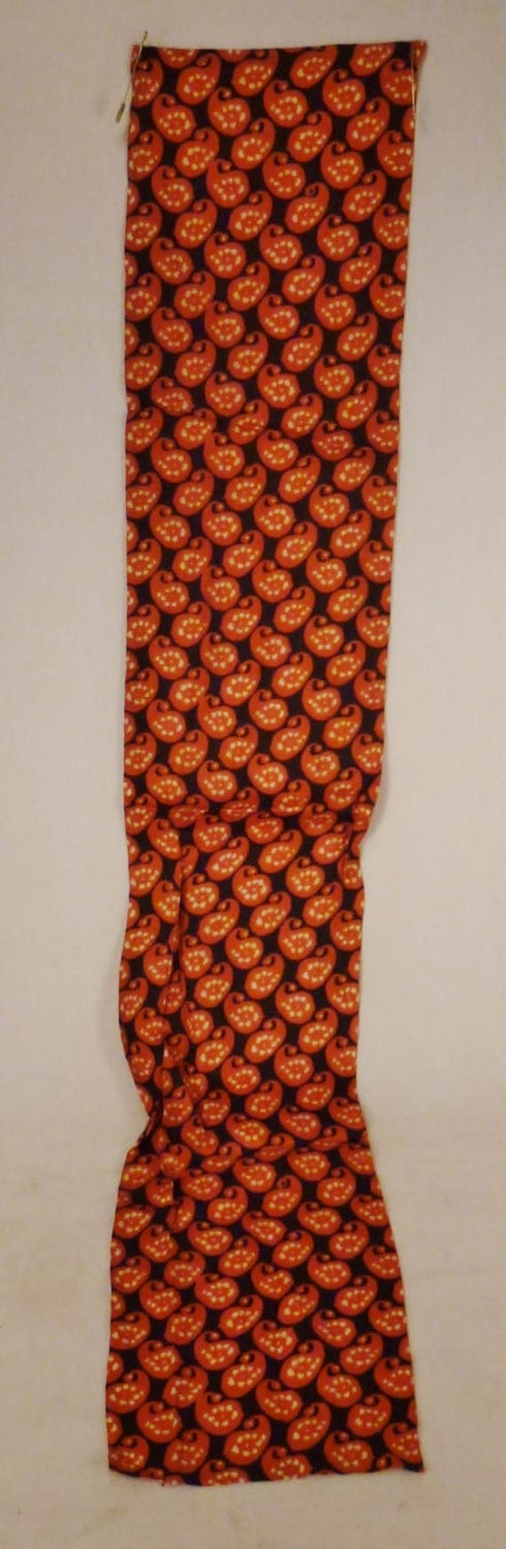 Vintage Rayon Scarf Schattierungen Von Orange Und Schwarz Paisley Formen 36 X 6 1/2 Toller Zustand Vintage Rayon Scarf Schattierungen Von Orange Und Schwarz Paisley Formen 36 X 6 1/2 Toller Zustand von vintagevasso