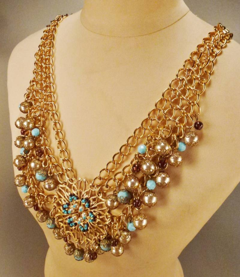 Wunderschöner Goldton Perlen-Halskette-Gürtel 35 X 4 in Hochzeitstag Kunstperlen Glasperlen Wunderschöner Goldton Perlen-Halskette-Gürtel 35 X 4 in Hochzeitstag Kunstperlen Glasperlen von vintagevasso