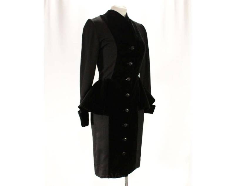 Schwarzes Designer Kleid Mit Schößchen - Couture Qualität Cocktail Von Andrea Odicini 80Er 90Er 1940Er Jahre New Look Wunderschöne Wolle & Samt Xs Schwarzes Designer Kleid Mit Schößchen - Couture Qualität Cocktail Von Andrea Odicini 80Er 90Er 1940Er Jahre New Look Wunderschöne Wolle & Samt Xs von vintagevixen