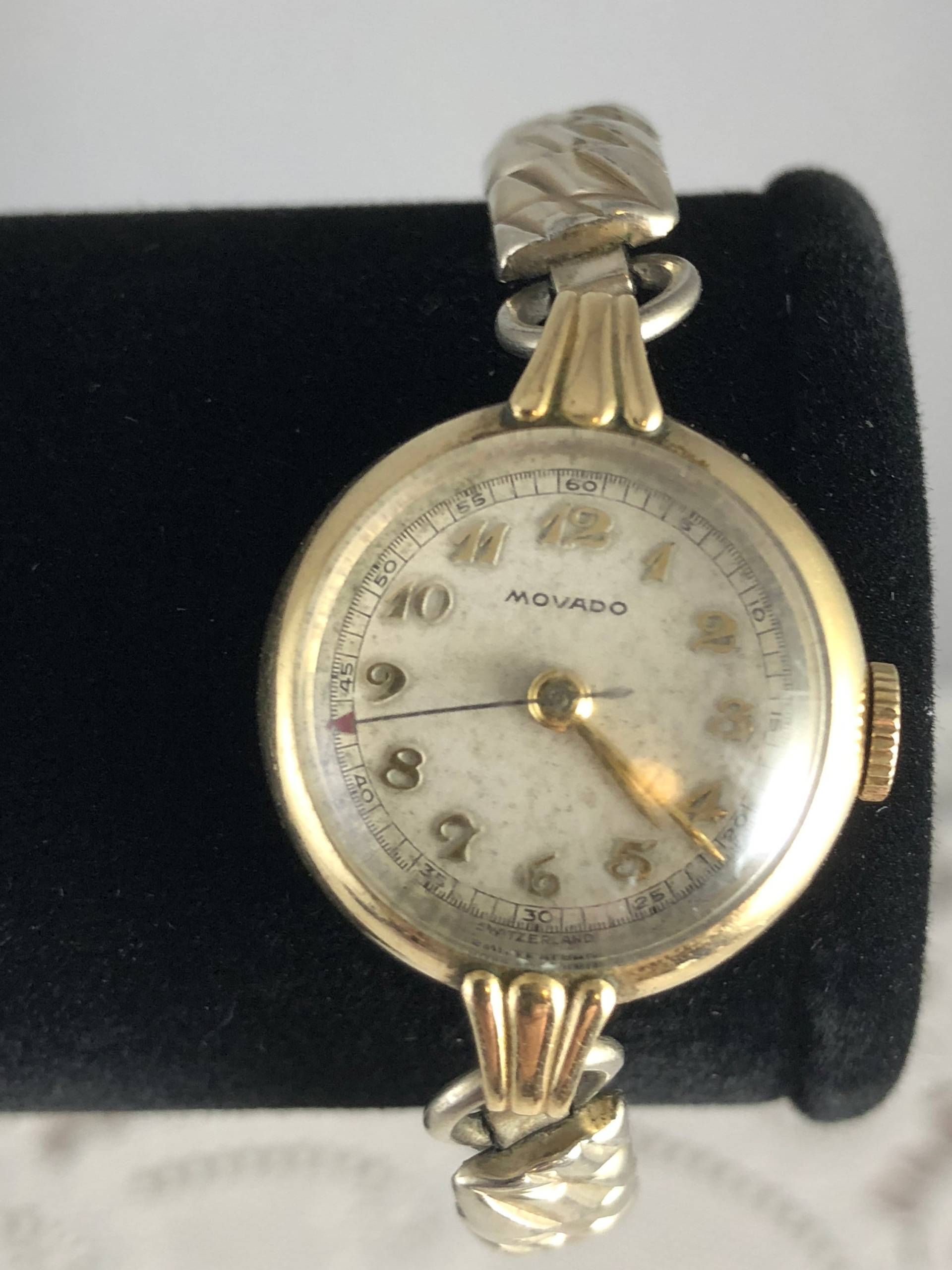 Vintage Movado Uhr 14K Gold Fill Gehäuse, Punzierte Bandanregungen, 1940Er Jahre Handaufzug von vintagewatches4sale