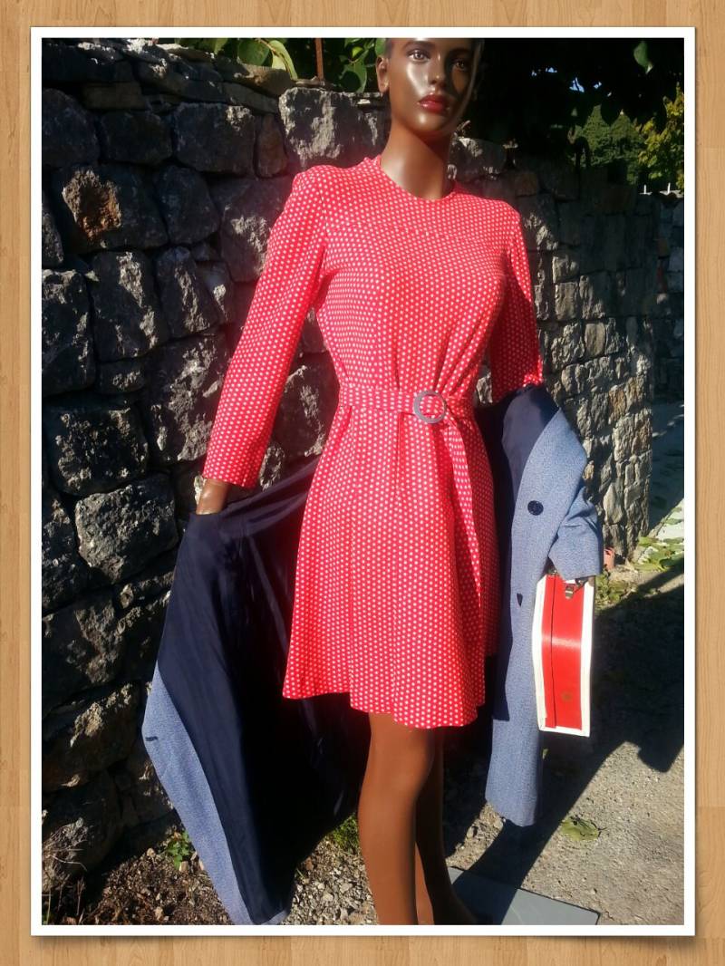 70Er Jahre Kleid Mit Polka Dots Einzigartig Jearsay Midtime Hergestellt in Italien Vintage Boho Stil Retro-Stil Pinupgir70 Rote Dressl Gürtel von vintagexr