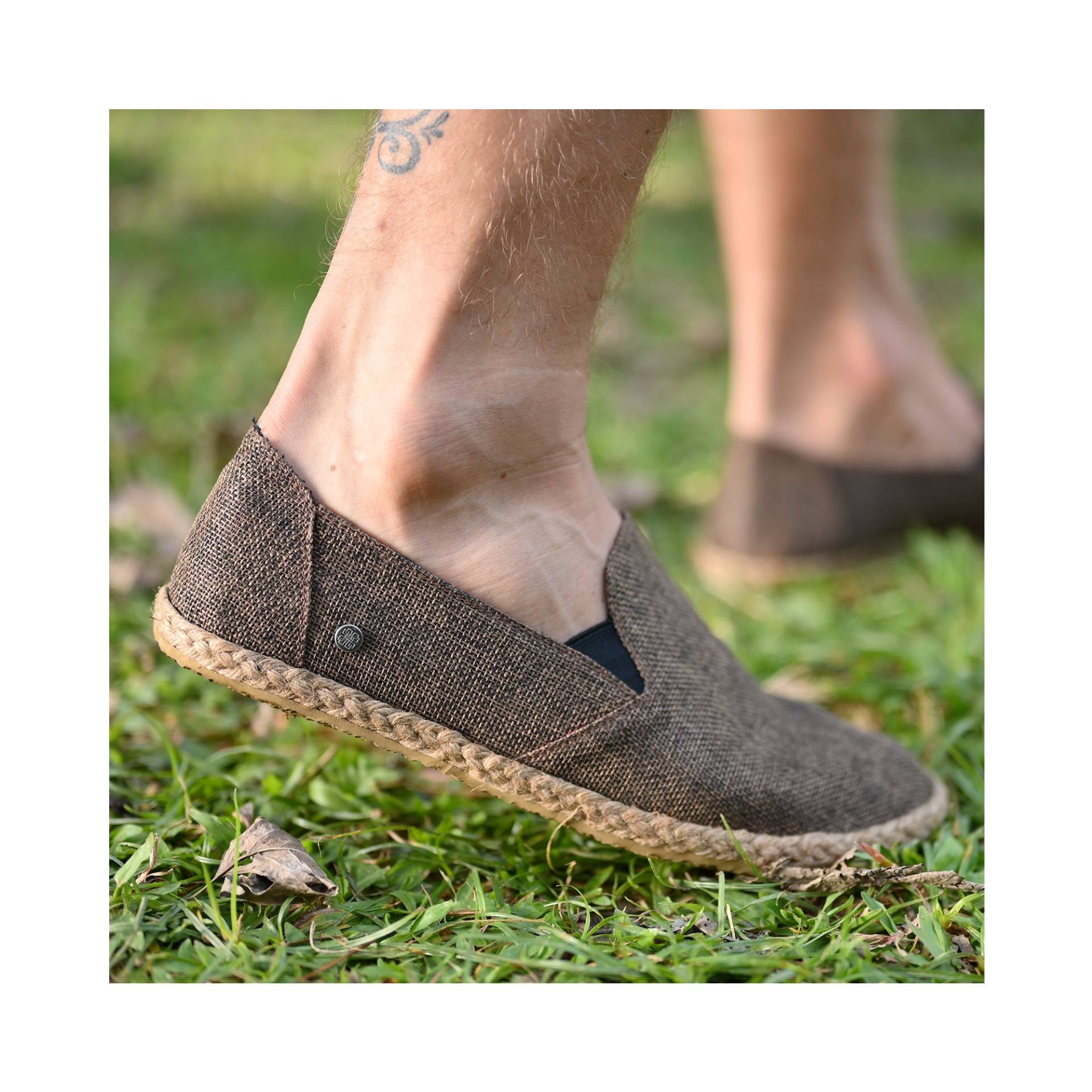 Virblatt - Espadrilles Herren | Hanf Sommerschuhe Slipper Goa Barfußschuhe Mokassins Kleidung Leichtfüßig Braun Virblatt - Espadrilles Herren | Hanf Sommerschuhe Slipper Goa Barfußschuhe Mokassins Kleidung Leichtfüßig Braun von virblatt