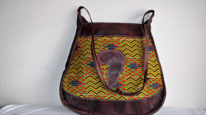 Handgefertigte Ledertasche Handgefertigte Ledertasche von visionbags