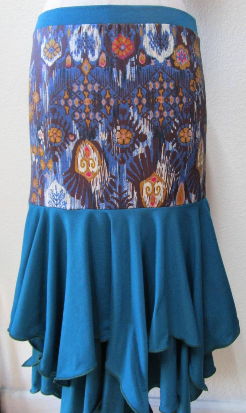 Blauer Türkiser Farb - Und Mixmusterdruck Mit Braunen, Blauen Zimtfarbenen Langen Rock - Oder Schlauchkleid(Vn108 Blauer Türkiser Farb - Und Mixmusterdruck Mit Braunen, Blauen Zimtfarbenen Langen Rock - Oder Schlauchkleid(Vn108 von vivonsdesign