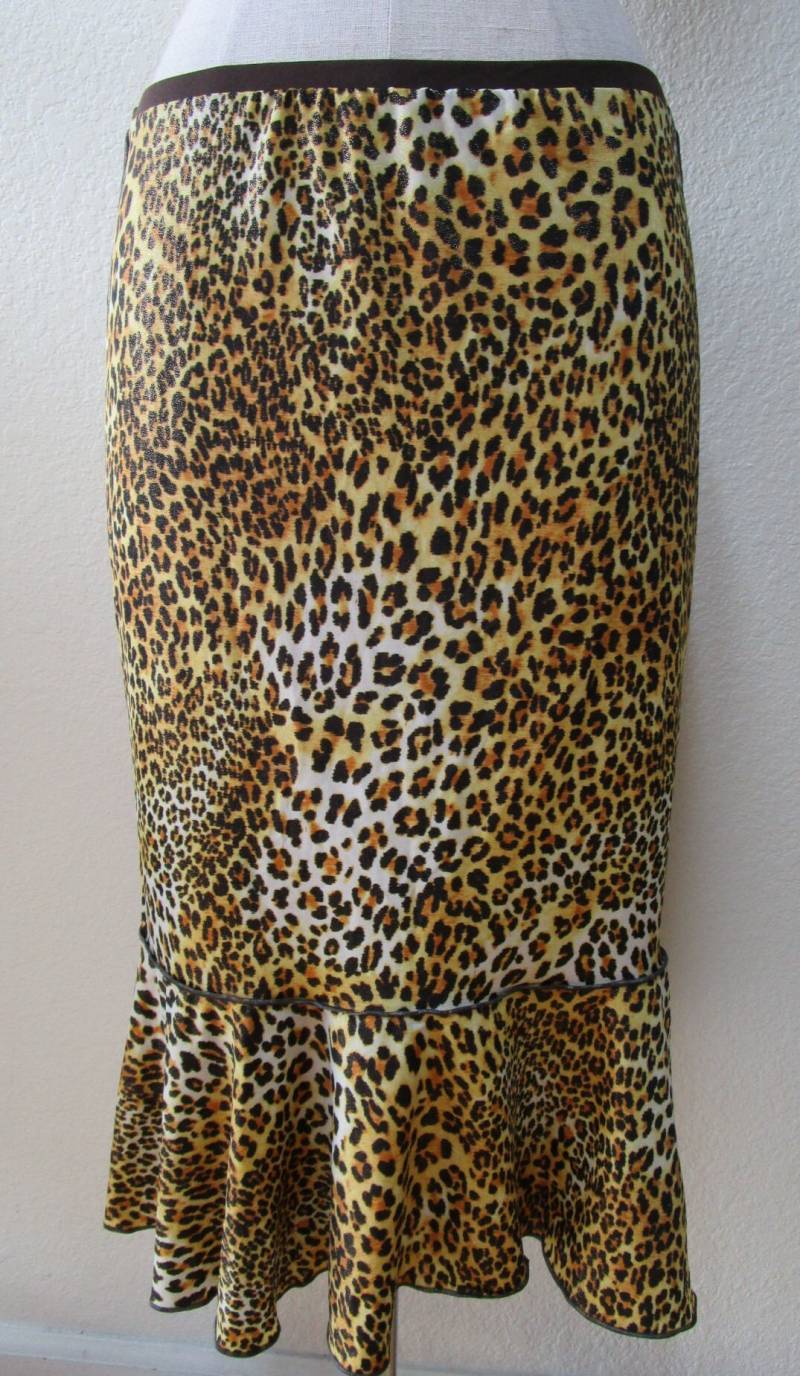 Leopard Druck Muster Knielangen Rock Plus Hergestellt in Usa | Vn12 von vivonsdesign