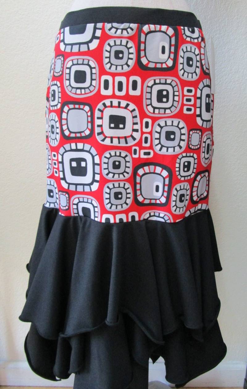 Moderne Kunst Druck in Schwarz, Rot, Grau Und Weiß Farbe Lange Länge Rock Oder Rohr Dress(Vn110 Moderne Kunst Druck in Schwarz, Rot, Grau Und Weiß Farbe Lange Länge Rock Oder Rohr Dress(Vn110 von vivonsdesign