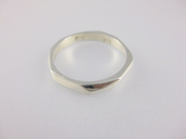 Facetten Ring Unisex Stil in Sterling-Silber von vixjewellery