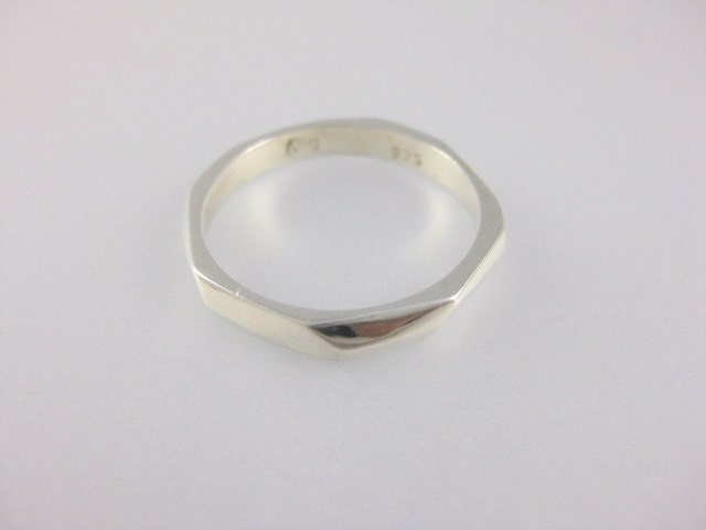 Facetten Ring Unisex Stil in Sterling-Silber von vixjewellery