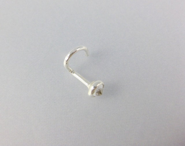 Handgefertigte Cz Stein Lünette Set Kristall Klar Facettierten Sterling Silber Nasenstecker von vixjewellery