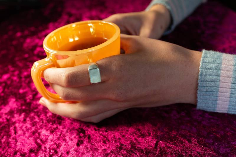 sterling Silber Siegelring Unisex All Time Classic Handcrafted Perfect Faded Jeans Distressed Finish Slimline Für Männer Frauen von vixjewellery