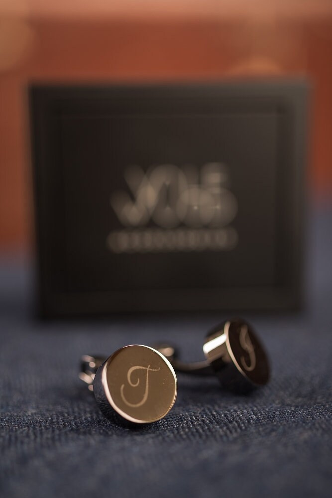Personalisierte Metall Gravierte Buchstabe Schwarze Manschettenknöpfe, Vintage Steampunk Handgemachte Retro Großes Geschenk Manschettenknopf, Für von volfwood