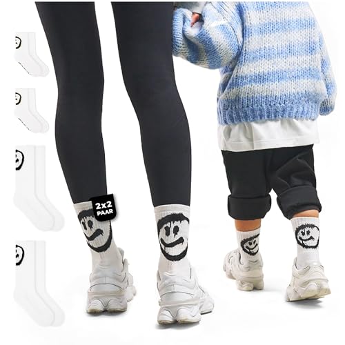von Jungfeld Tennissocken für Kinder & Erwachsene im Family-Set - 2x 2er Set Sportsocken Kinder (Crew Socks) aus Bio-Baumwolle - Kindersocken mit Smiley-Motiv in Gr. 35-38 & 27-30 von von Jungfeld