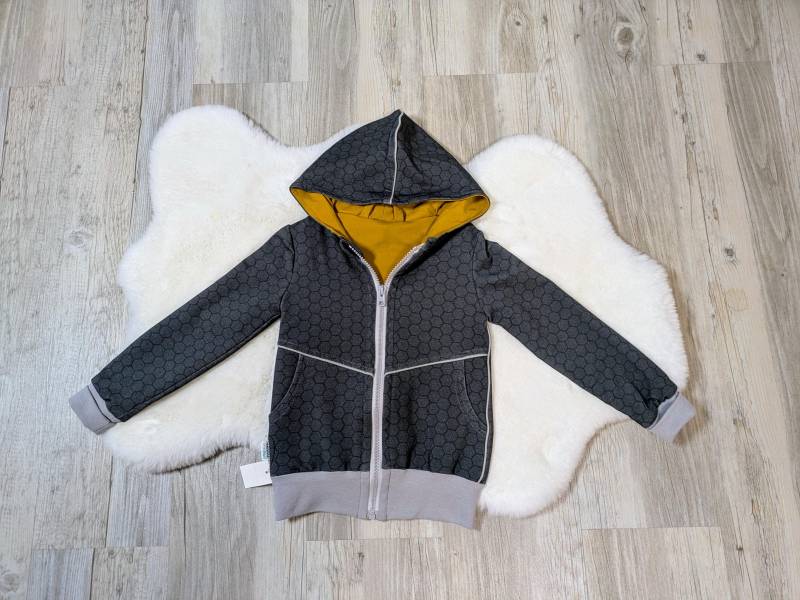 Jungen Sweatsstoff Jacke Gr.104 von vonOmii