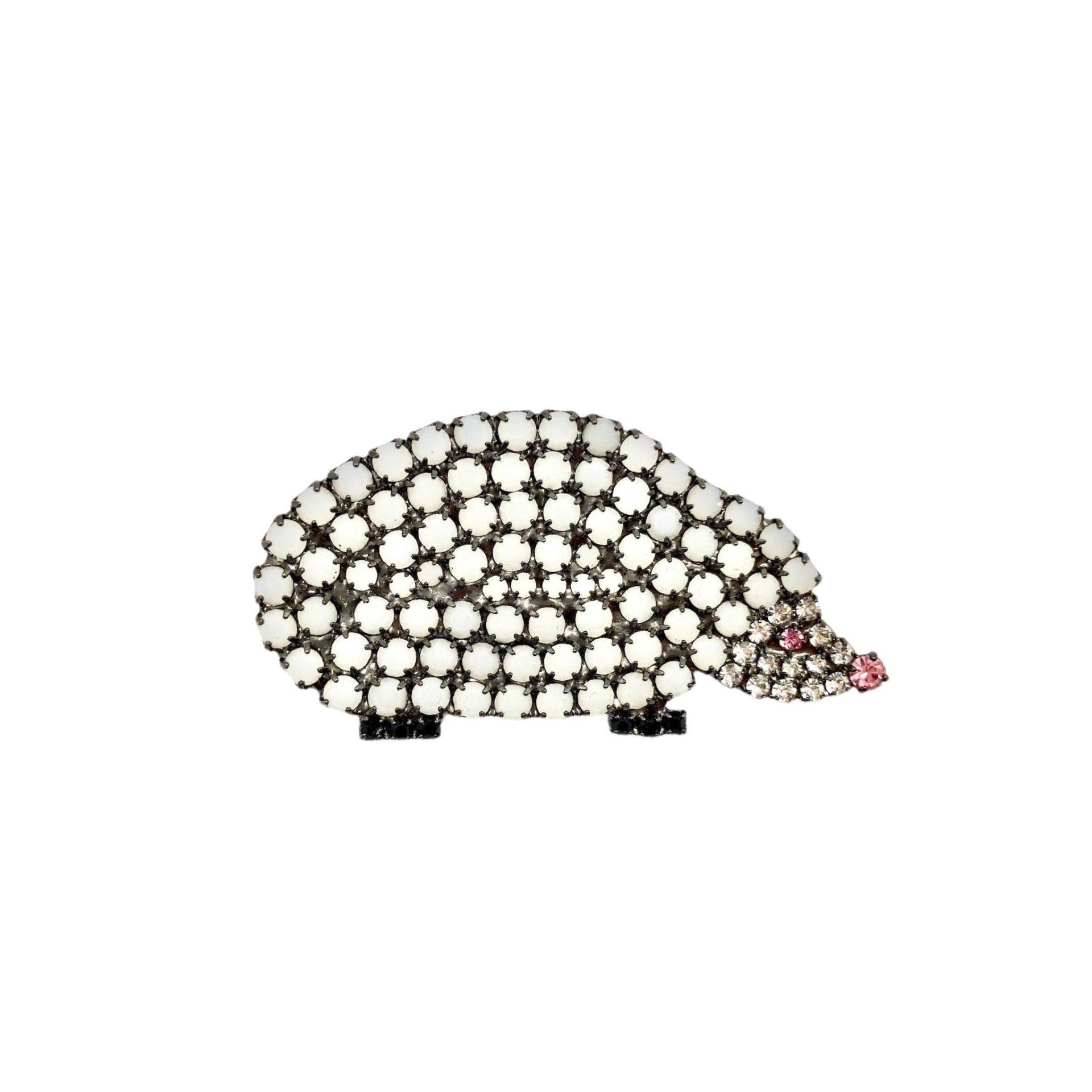 Albino Igel Pin - Pink Eyes Swarovski Kristalle von vonWalhofJewelry