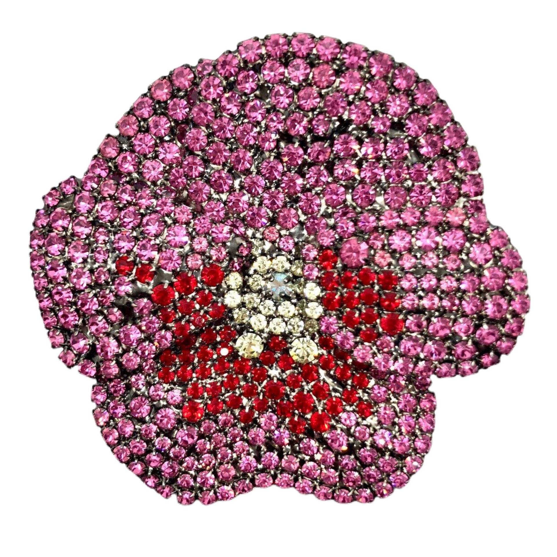 Brosche Stiefmütterchen - Von Walhof Pin/ Strass Kristalle von vonWalhofJewelry